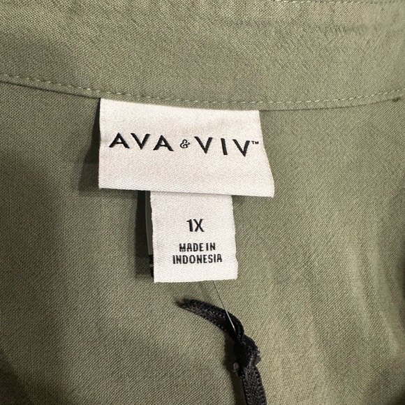 Ava & Viv Olive Button-Down Midi Dress - Picture 3 of 5